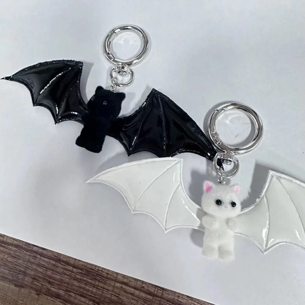 Creative Y2K Flocking Bear Keychain Cute Pile Coating Bat Bear Keyring Animal Mini Bag Pendant Backpack Decor