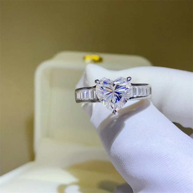 Luxurious & Eye-Catching Luxury Heart Oversized Ring For Women 3ct Moissanite PT950 Platinum | Grand and striking, full of aura