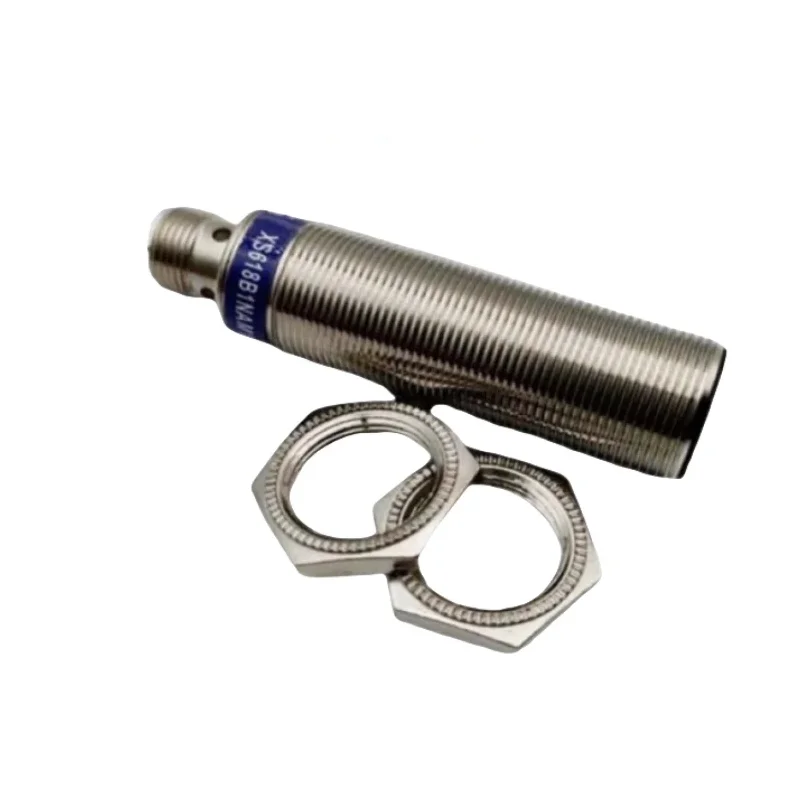 

2 шт. XS1N18PA349D XS1N18NA349D датчик приближения.