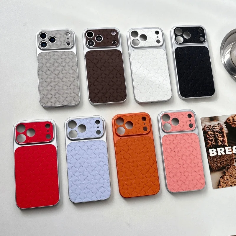 

﻿Luxury retro Classic Classic embossing grid leather Phone Case For iPhone 17 16 15 14 13 Pro Max Cover Camera Lens protect ﻿﻿