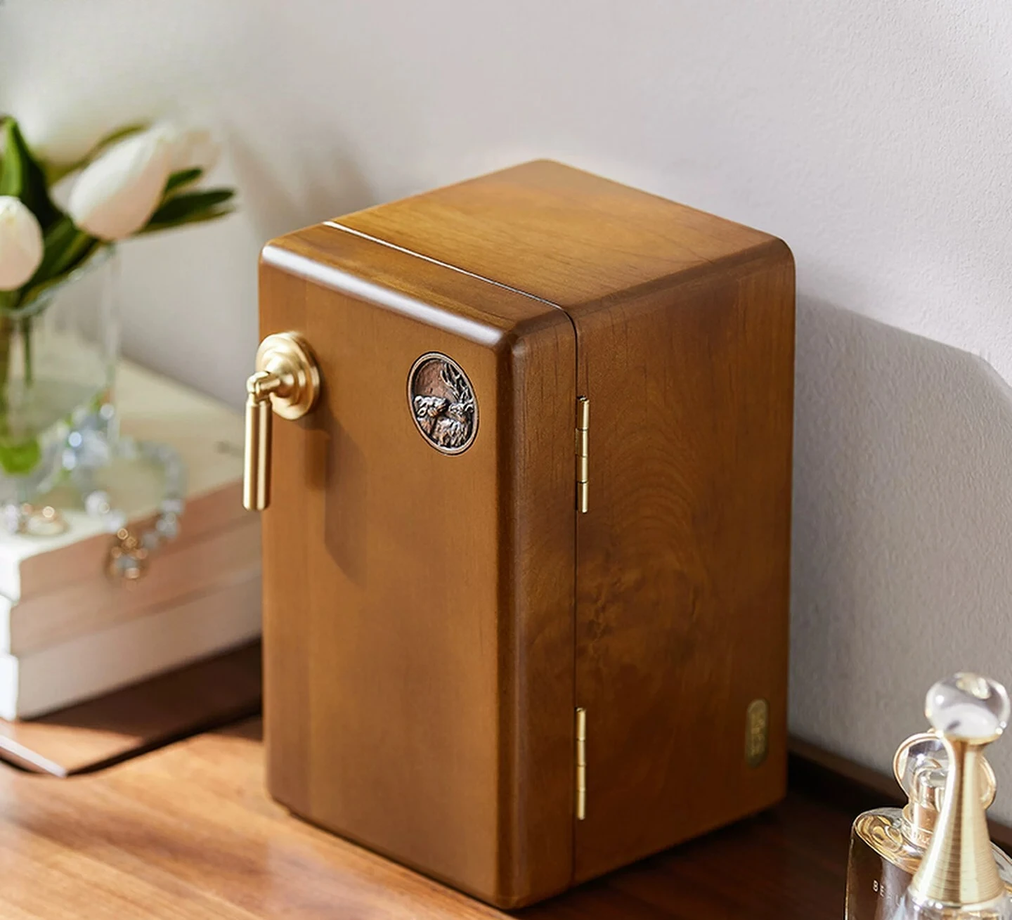 New Chinese Solid Wood Jewelry Box, Anti-Tarnish Storage for Gold Ring Necklace
