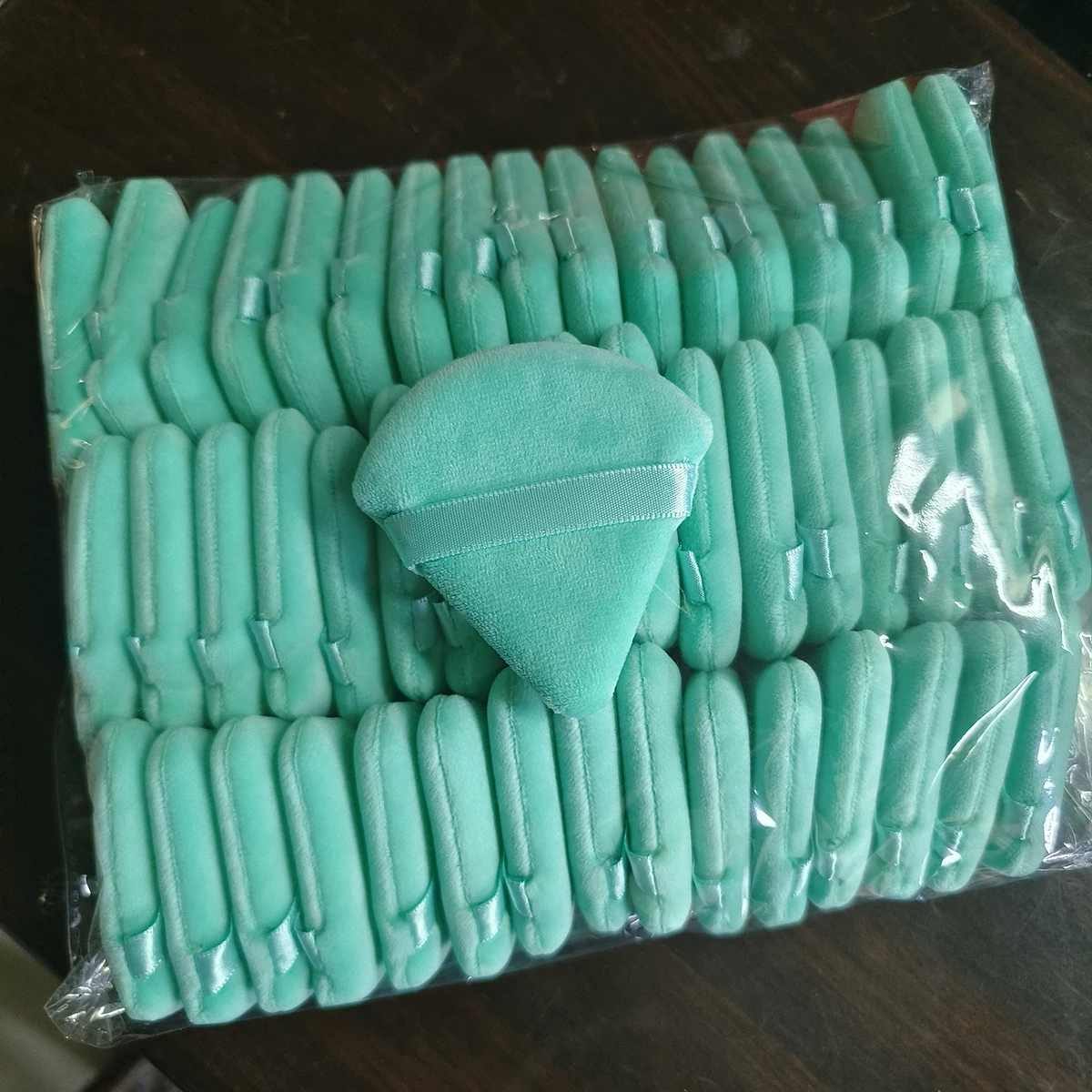 En gros 50 pièces Triangle poudre bouffée Mini visage maquillage éponge cosmétiques doux coton visage poudre bouffée lavable velours maquillage bouffée