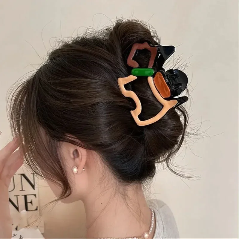 

French Style Hair Claw Clip Large Wave Pattern Non-Slip for Women Thick Hair Elegant Updo Hair Accessories Scrunchies