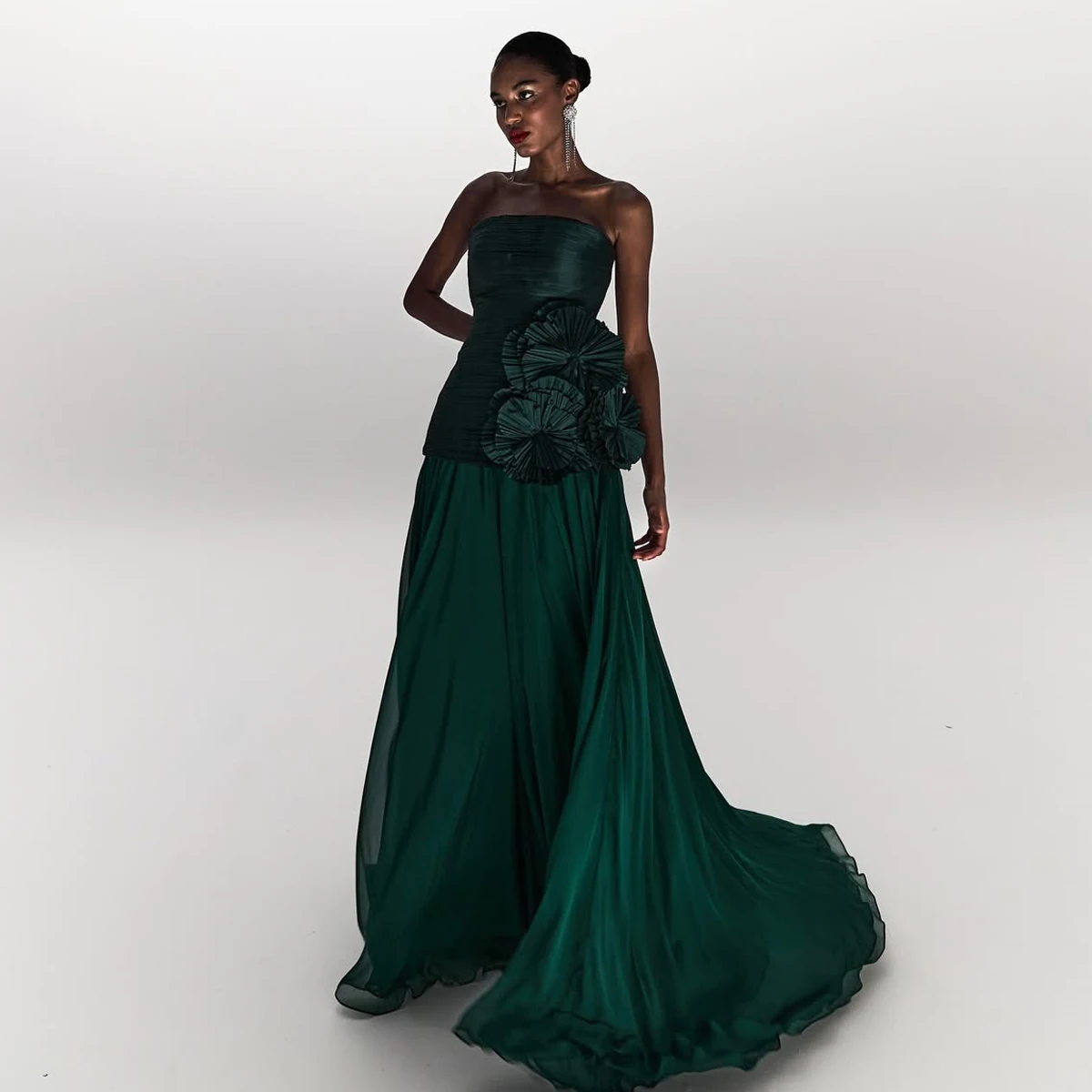 Hunter Green Pleated Chiffon Evening Maxi Dress 2025 Couture Strapless Silk Floral Formal Party Dresses with Hand Flowers Custom