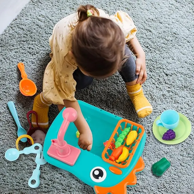 ของเล่นอ่างล้างจาน ของเล่นน้ําสําหรับเด็ก พร้อมเครื่องล้างจานอิเล็กทรอนิกส์ อุปกรณ์เล่นแกล้งทําเป็น และของเล่นตัดอาหาร เหมาะสําหรับ