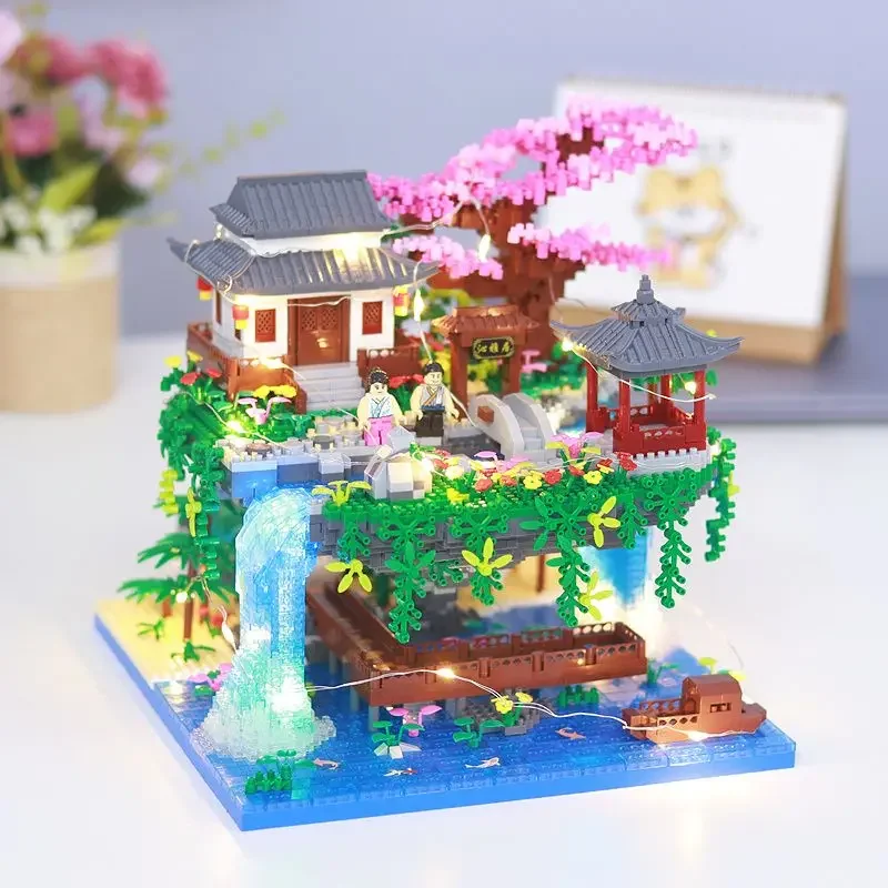 3320pcs Blocks Tree House Diamond Building Garden Architecture Waterfall Light Diy Bricks Toy For Kid Toys Adult Chrismas Gifts