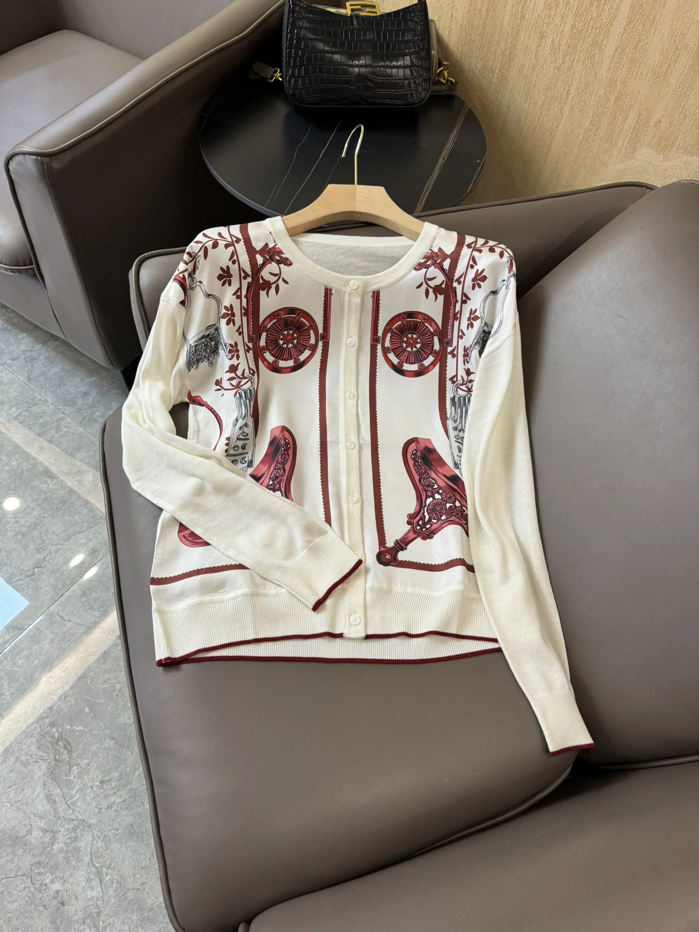 3.1 Women\'s Vintage Fashion Silk Position Print Spliced Round Neck Single Breasted Soft Comfortable Casual Knit Cardigan