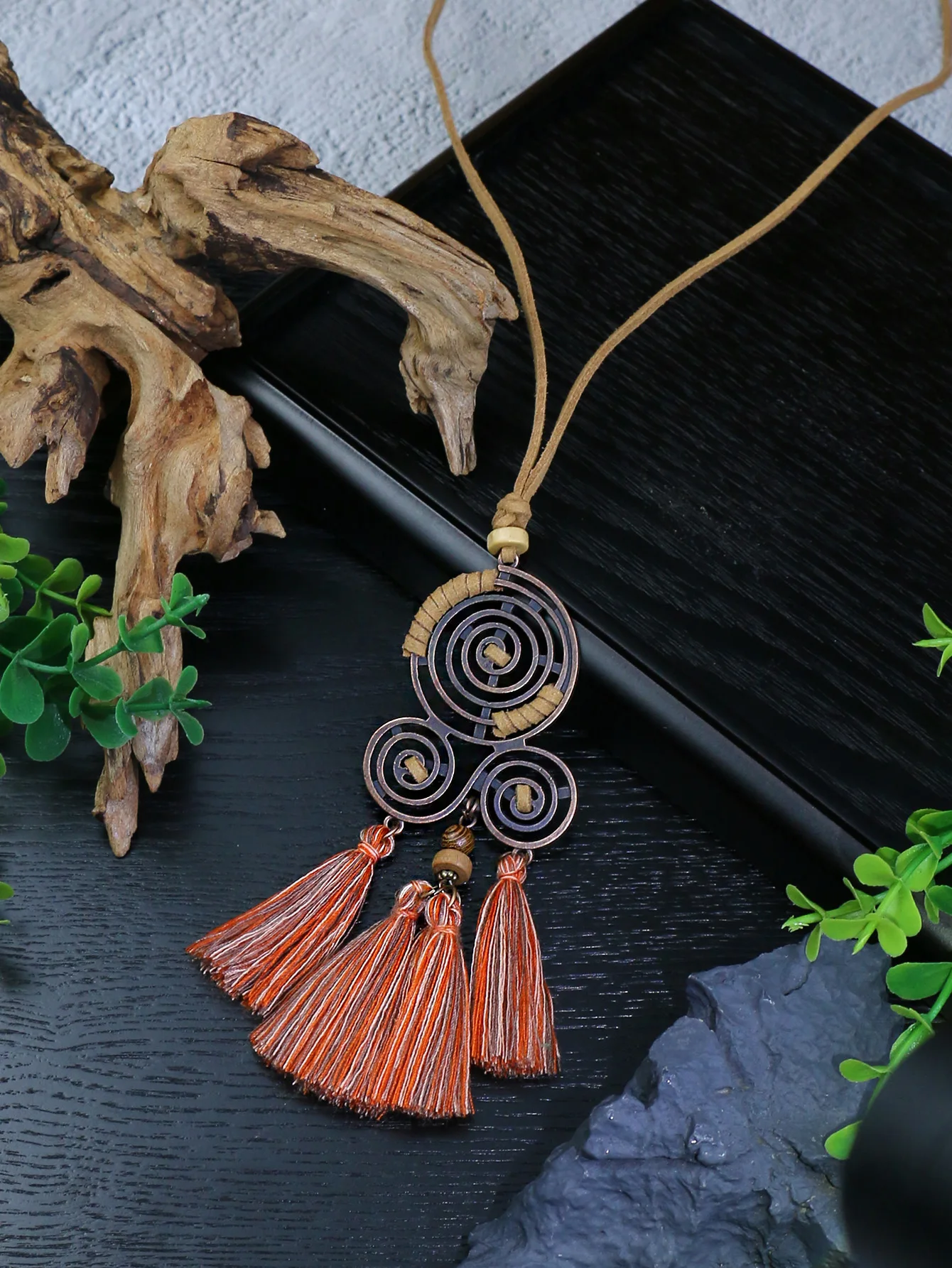 Vintage ethnic jewelry creative sweater chain tassel Dreamcatcher pendant lady texture necklace necklace