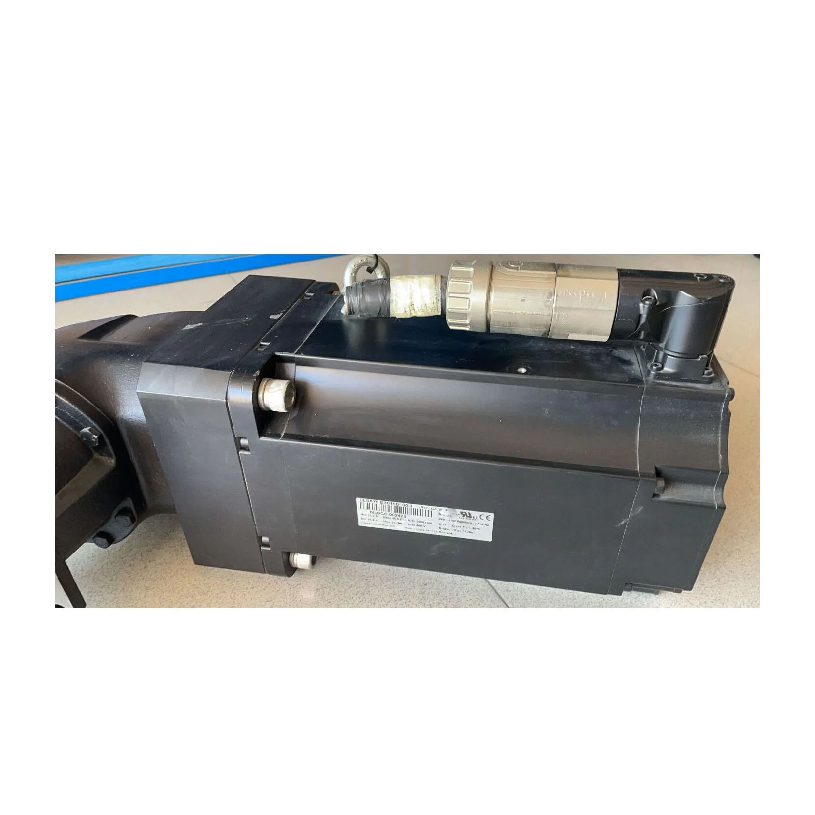 8LSA76.EB015D100-3 Motor servo Dengan garansi