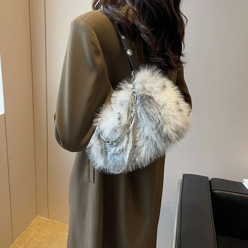 Winter Fashion Plush Shoulder Bag for Women Korean Chic Underarm Crossbody Chain Handbag Elegant Exquisite All-match Bolso Mujer