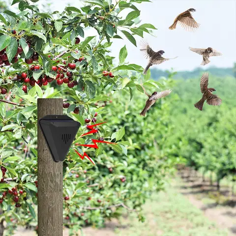 Solar Bird Repeller with 13 Sound Solar Animal Repellent Waterproof Outdoor Crop Orchard Protection Animal Deterrents