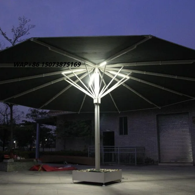 25 Year High Quality Round Shape Diameter 7m Semi Automatic Patio  Umbrella Big Beach Parasol Umbrella Big Umbrella Supplier