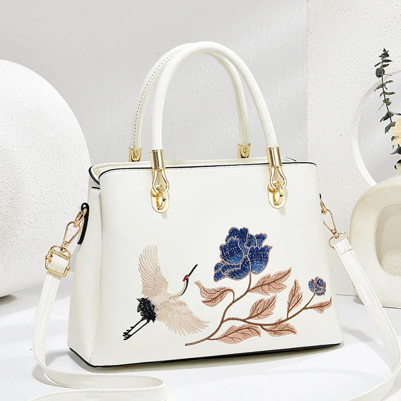 

Chinese style embroidery crane fashionable and atmospheric mother bag, middle-aged women's crossbody handbag tote bag bolsos