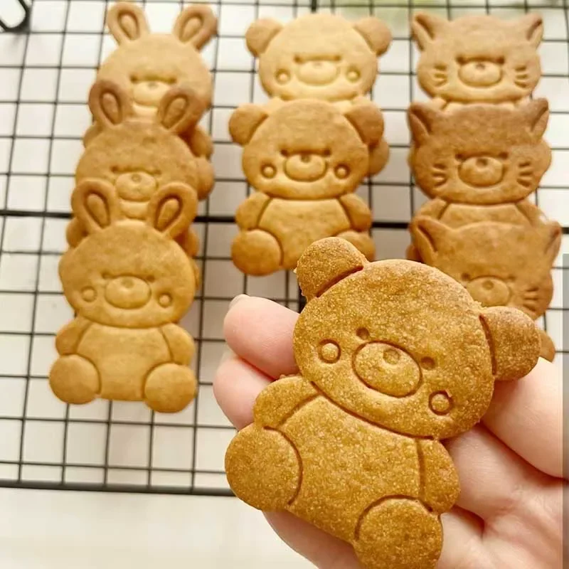 Cute Animal Biscuit Mold Cartoon Bear Rabbit Cat Cookie Stamp & Cutters Cake Decoration Tool Fondant Embossing Baking Supplies