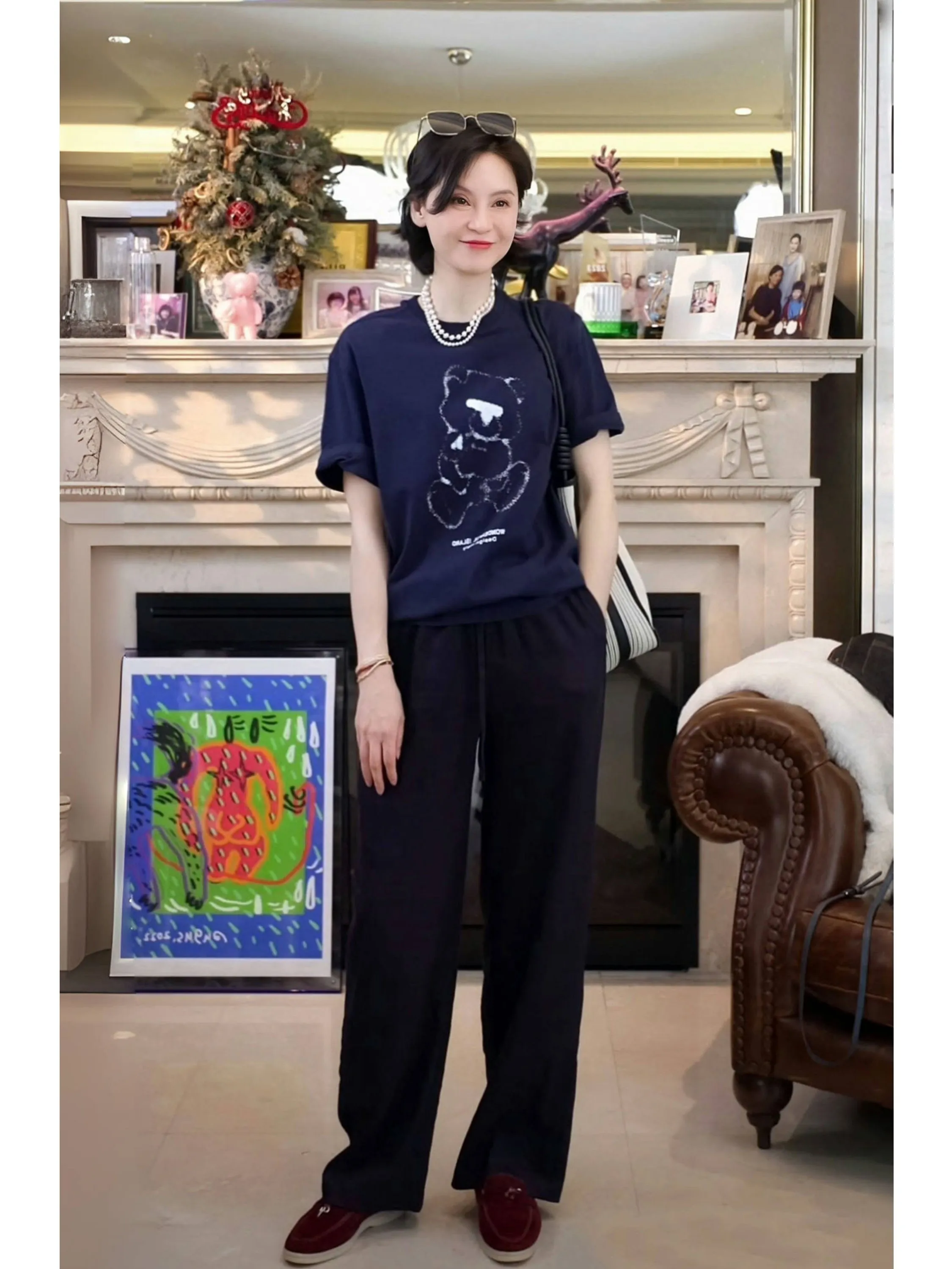 

Loose Fit Cotton T-irt Summer Casual Sle Water-Mark Print Bear Pattern ort Sve Women's Top by RuienCo. / I Am Capricorn