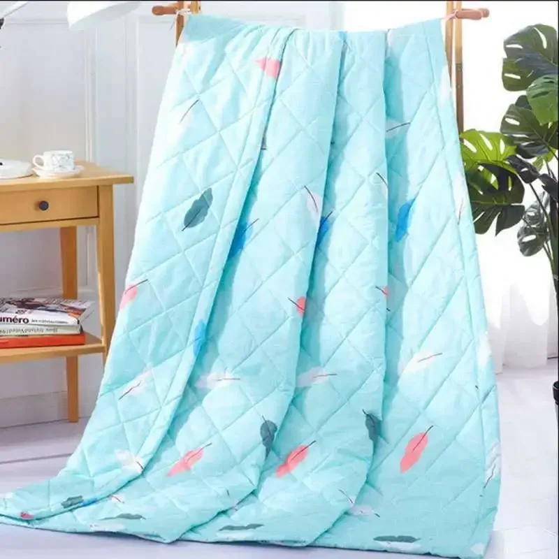 

Summer Cotton Quilts Thin Air-conditioning Comforter Soft Breathable Office Nap Blanket Quilted Bed Covers and Bedspreads