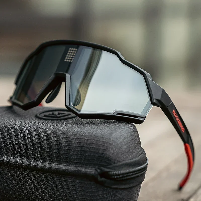 ROCKBROS Bicycle Sunglasses Polarized & Photochromic UV400 Solar Activated 2 in 1 Cycling Glasses Bike Eyewear Sports Goggles