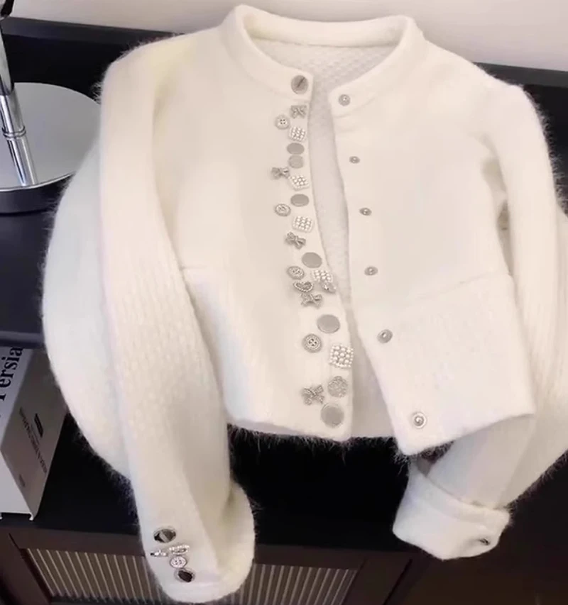 White Sweater Coats Women Spring Autumn New O-Neck Beading Single Breasted Knitted Cardigans Fashion Elegant Long Sleeves Tops