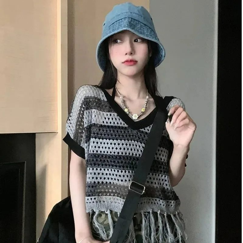 

American Retro Striped Hollowed-out Knitted Short-sleeved Pullovers Women's Summer Chic Fringed V-neck Loose Short Top