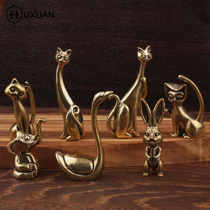 Cat Rabbit Brass Small Ornament Home Office Desktop Kitten Figurines Handmade Tabletop Copper Animal Sculpture Decoration Crafts