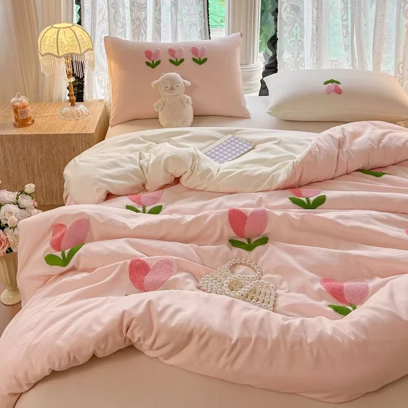 3pcs embroidery tulip Duvet Cover Set (1*Duvet Cover + 2*Pillowcase, Without Core),soft fabricBedding Set