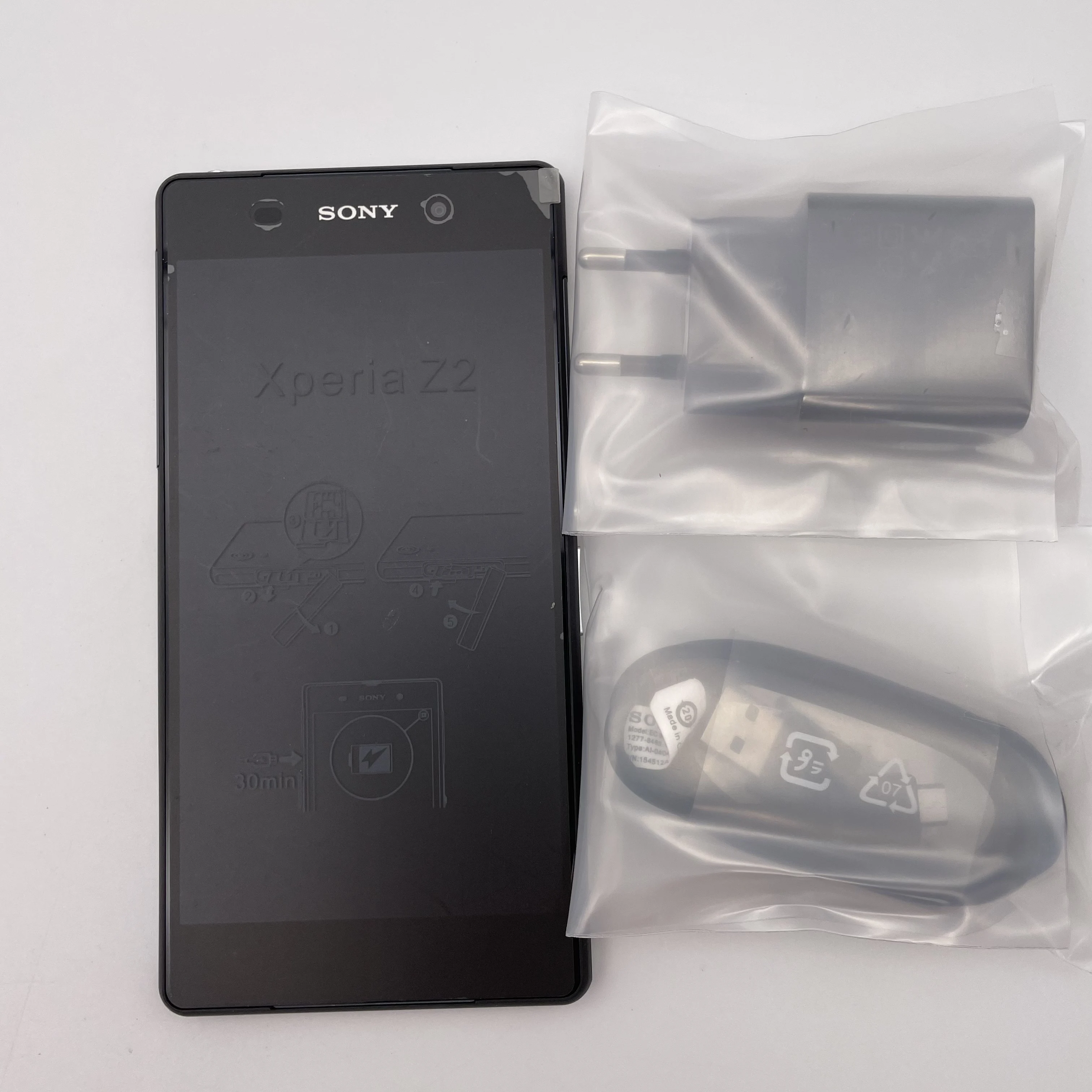 غير مقفلة الأصلي سوني اريكسون Z2 4G D6503 NFC بلوتوث 16GB 3GB RAM 5.2 بوصة 20MP أندرويد 4.4.2 3200mAh