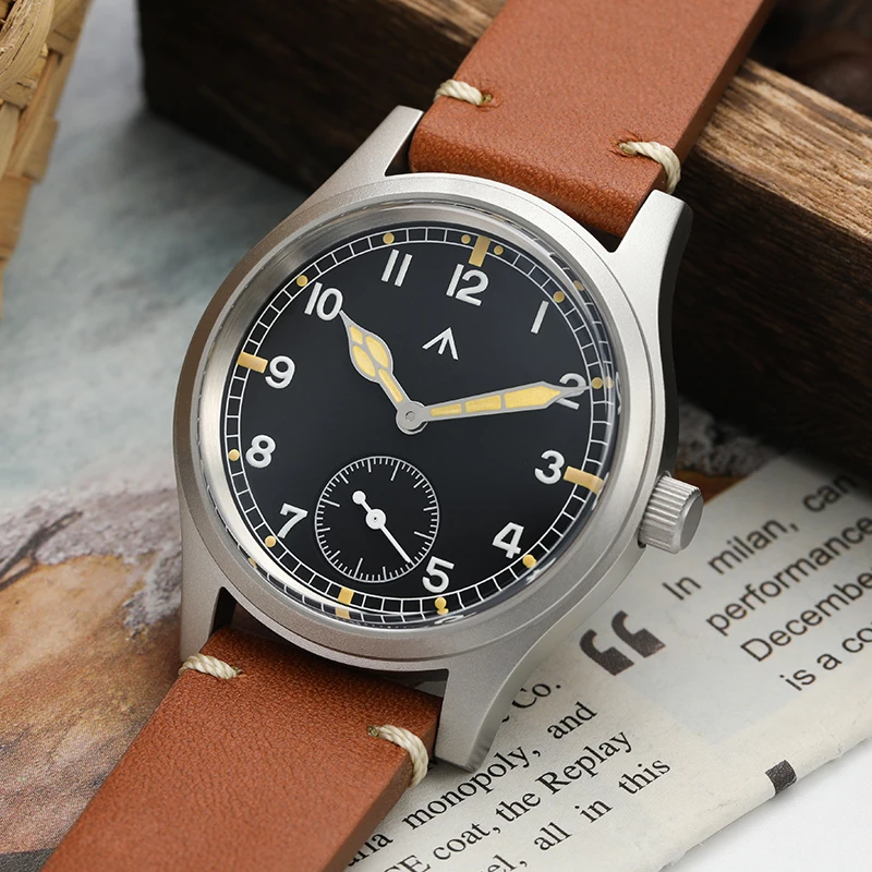 MILITADO 　36㎜　ビンテージ　レトロ　ミリタリーウォッチ　軍用 Militado Men's Watch Small Seconds Vintage Field Quartz 36mm
