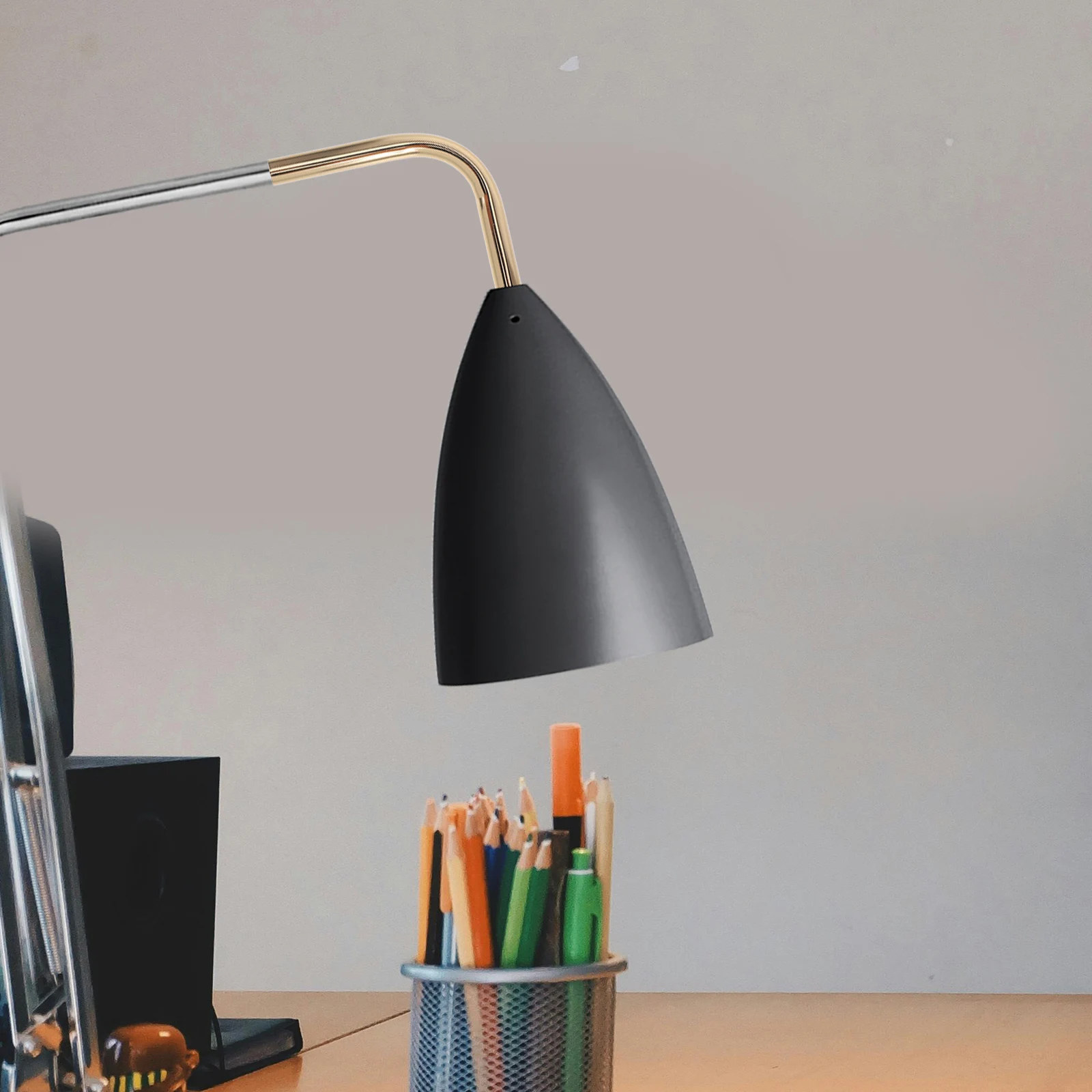 

Wall Connecting Pipe Iron Bending Cord Switch French Gold Hollow Design Luxury Bedroom Desk Lamp Diy Light Pull Chain