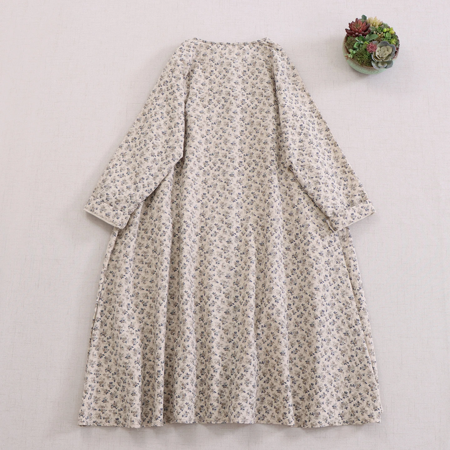 Vestido japonés dulce Mori Girl Vintage de algodón con estampado Floral para mujer, vestidos Midi holgados informales de manga larga con una hilera de botones para otoño