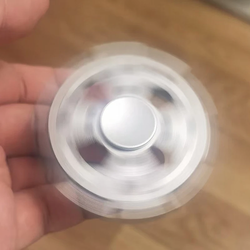 Novità 23in1 Fiocco di neve Multi Tool Fidget Spinner Cacciavite Chiave Apribottiglie Portatile per avventure all'aria aperta e uso quotidiano