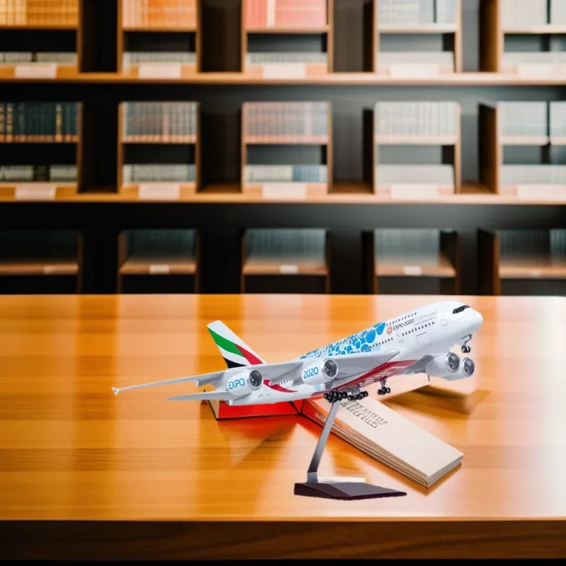 

Diecast Resin Emirates Expo 2020 DUBAIAUE Airlines Airbus A380 Airplane 1:160 Scale Toy Model Plane for Children Decoration