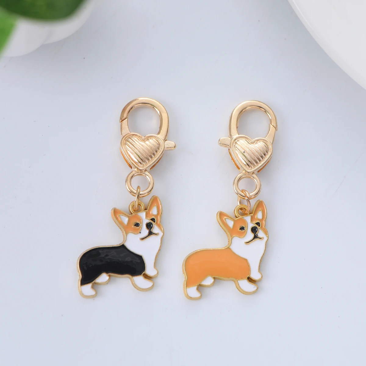 Golden Corgi Love Lobster Button Earphone Pendant Pet Dog Pendants Keychain Animal Bell Enamel Keyring Cute Bag Car Gift