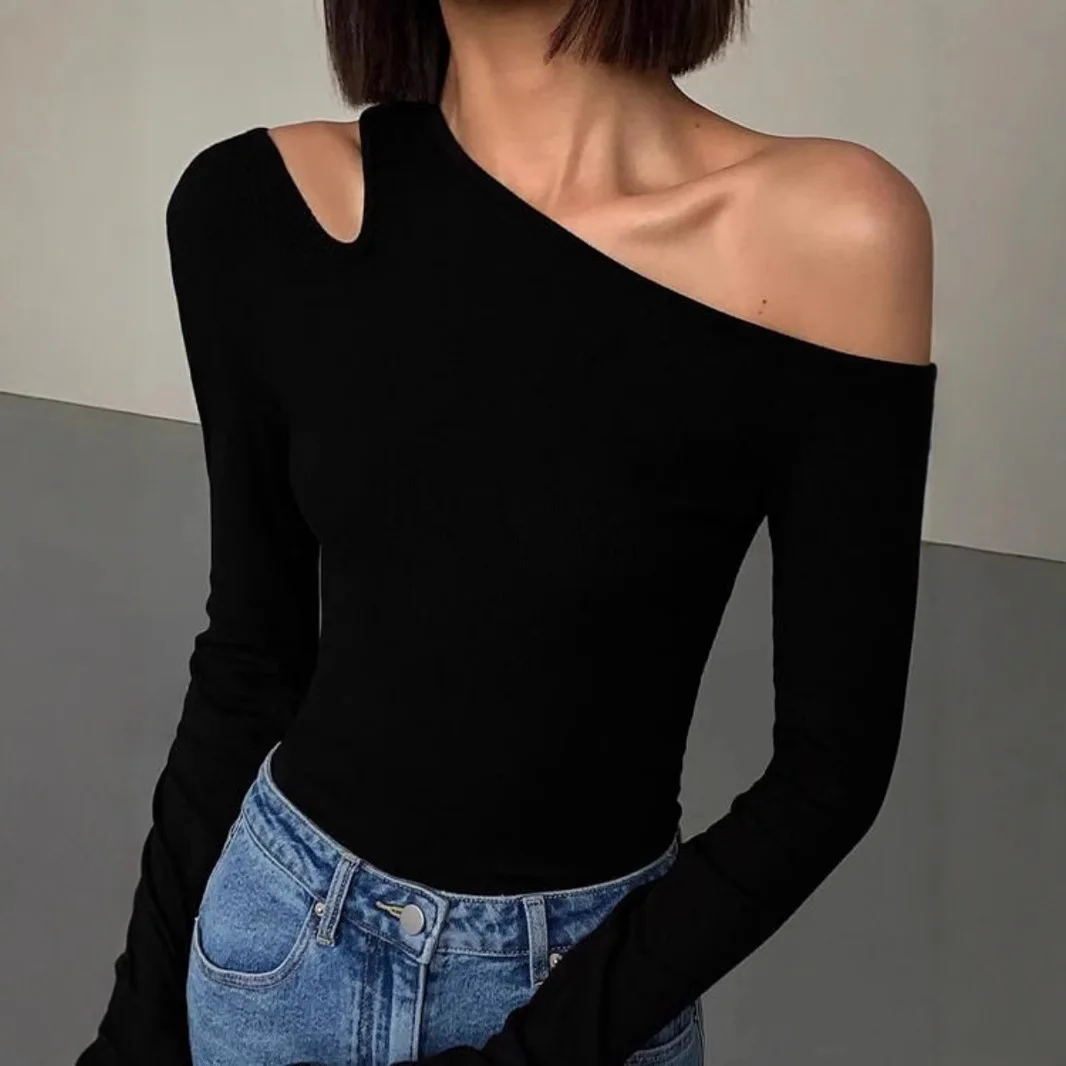 

Slanted Off Shoulder Long Sleeved Shirt with Inner Lining Women's Slim Fit Base Shirt Top