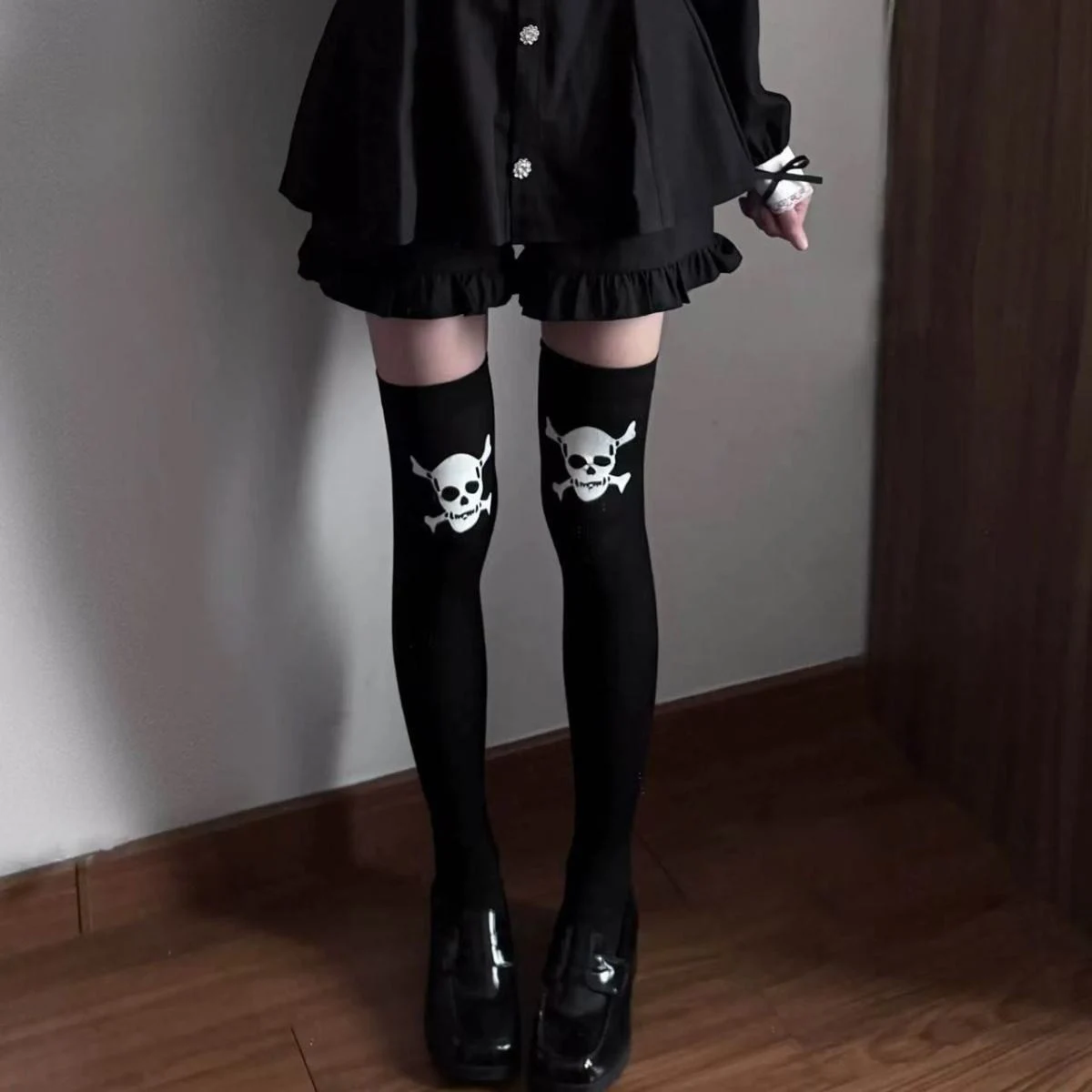جوارب عالية للركبة بطباعة ثقافة فرعية قوطية، جوارب أنبوبية عالية للتنحيف والمرنة للفتيات، جوارب على شكل رأس جمجمة
