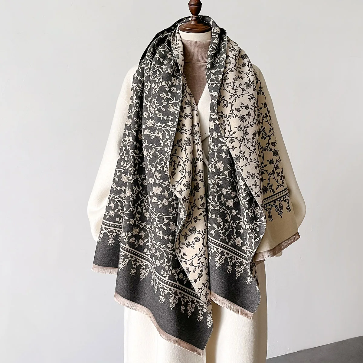 Winter Warm Shawl Elegant Floral Cashmere Scarf Women Thick Blanket Wrap Pashmina Bufanda Tassel Female Long Foulard 2024