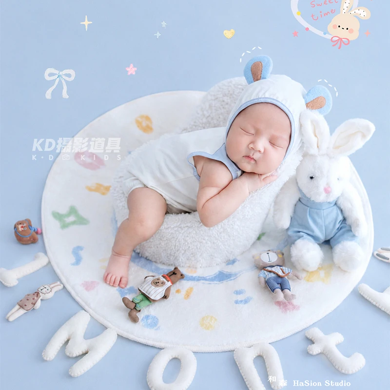赤ちゃん満月月齢記念写真撮影用衣装新生児用キュートなロンパースぬいぐるみ丸型プリントブランケット幼児スタジオ撮影用小道具