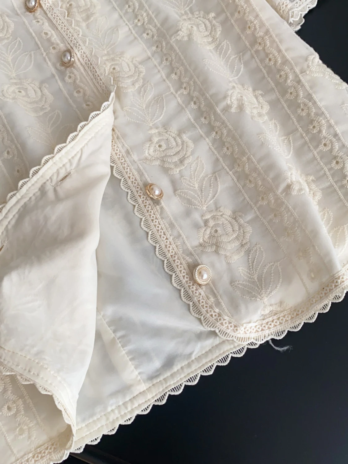 ปักเสื้อผู้หญิงฤดูร้อนใหม่ SLIM FIT แขนสั้นลูกไม้แฟชั่นสตรี Elegant ออกแบบเสื้อ VINTAGE เสื้อเดินทาง