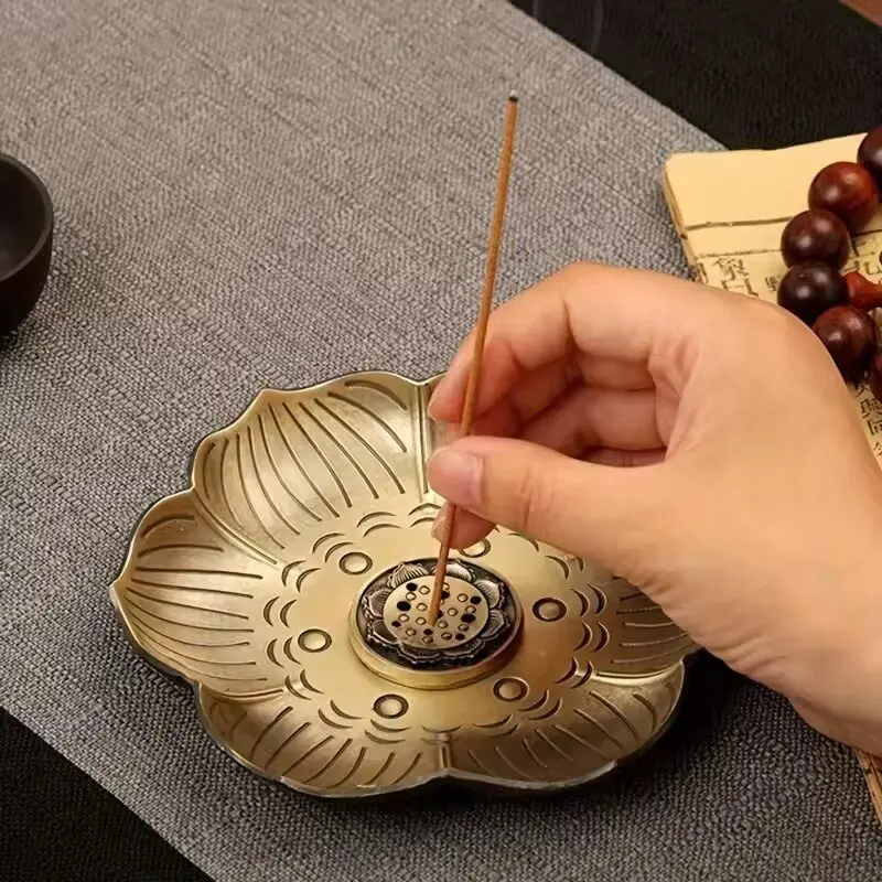 Pflaumenblüten-Metall-Räucherstäbchenhalter Blumenförmiger Sandelholz-Räucherstäbchenhalter Handwerkskunst-Ornament für Yoga, Meditation und Heimdekoration – Detail 2