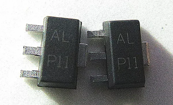 BCX53-16 Surface Mount SOT89 Soldered AL PNP Medium Power Transistor 10 pieces = 0.6 yuan