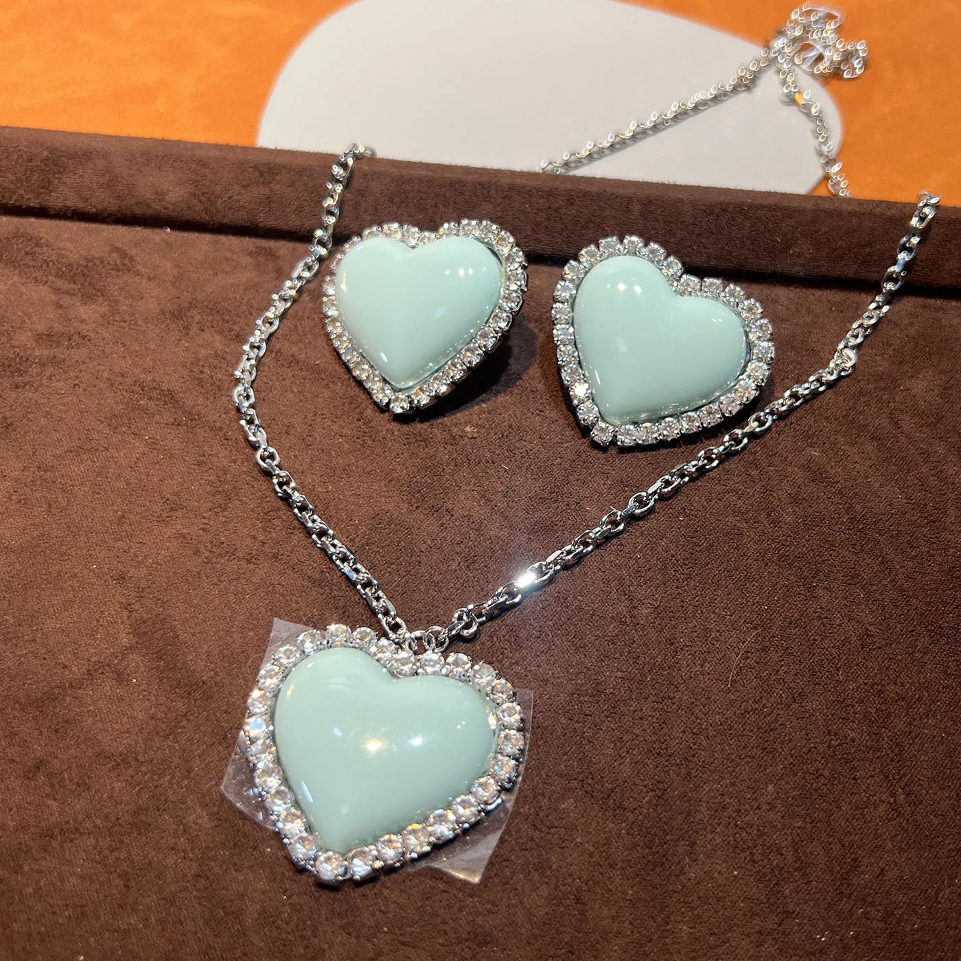 

Women Vintage Resin Fashion Blue Love Necklace Stud Earrings 2025