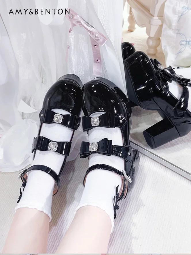 Sepatu hak tinggi Lolita yang diproduksi di Jepang sepatu hak Platform ujung bulat gesper busur lucu manis sepatu kulit putri elegan