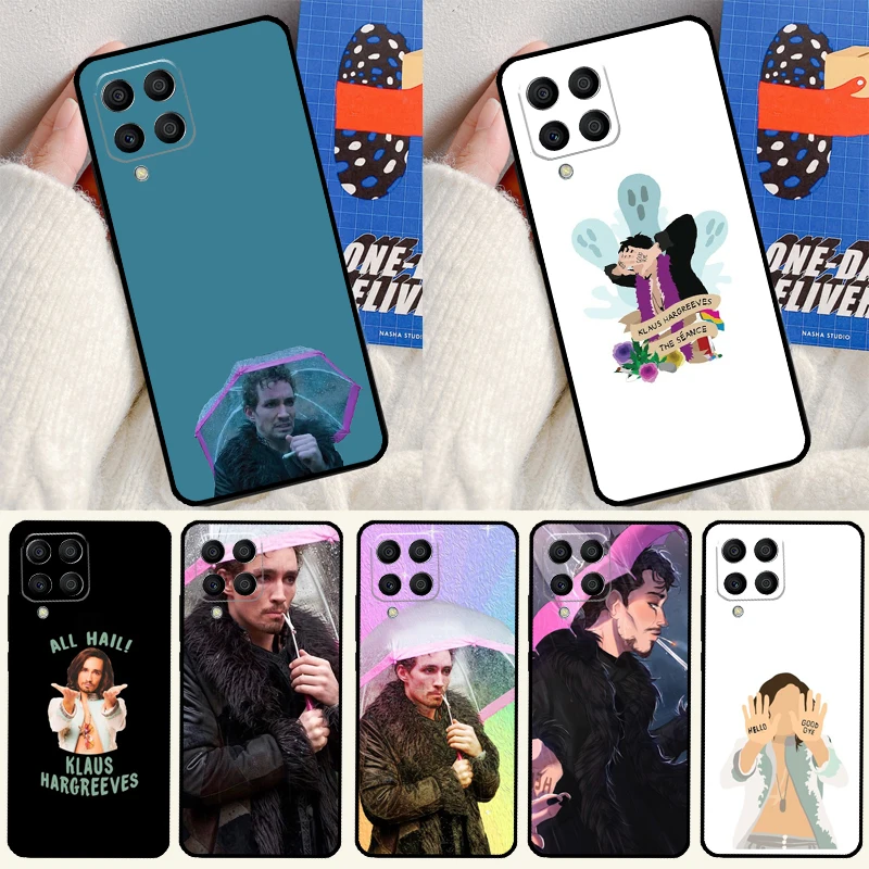 Klaus Hargreeves Um…