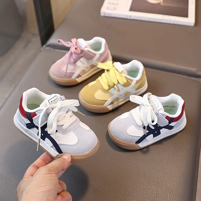 

Autumn Children's Fashion Sports Shoes 2025 New Lightweight Children's Leisure Princess Comfortable Sweet Girl Casual Shoes