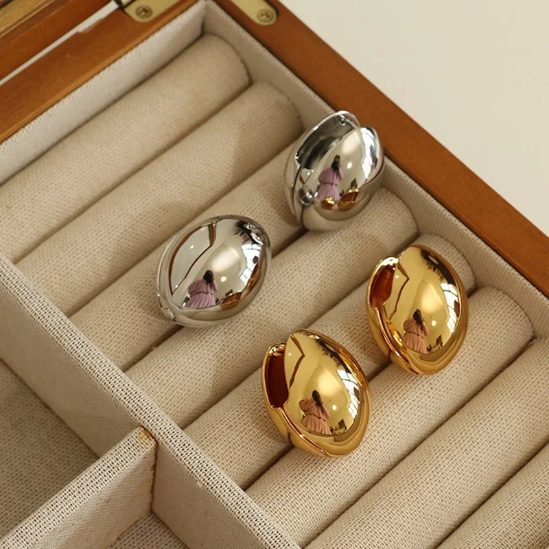 

Fashon Copper Smooth Big Round Chunky Stud Earrings for Women Girl Exaggerated Gold Color Hollow Geometric Earring Jewelry Gifts