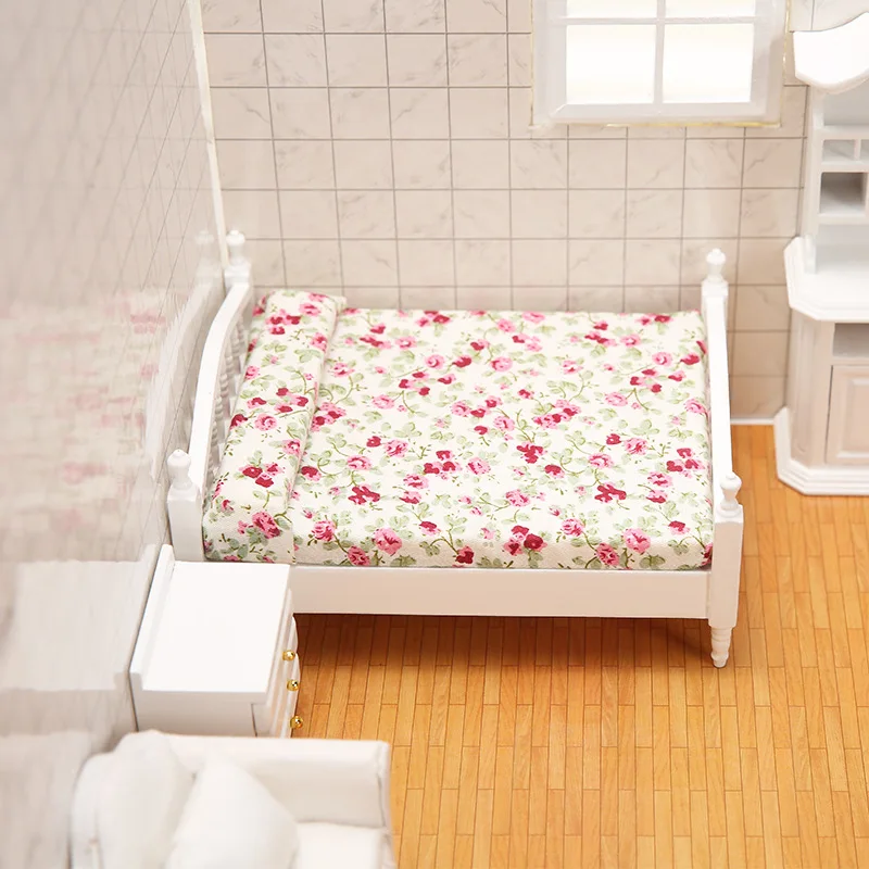 1:12 acessórios para casa de bonecas, decoração de cena de casa de brincar, mini móveis, quarto, tecido de madeira europeu, cama de casal, conjunto de mesa de cabeceira