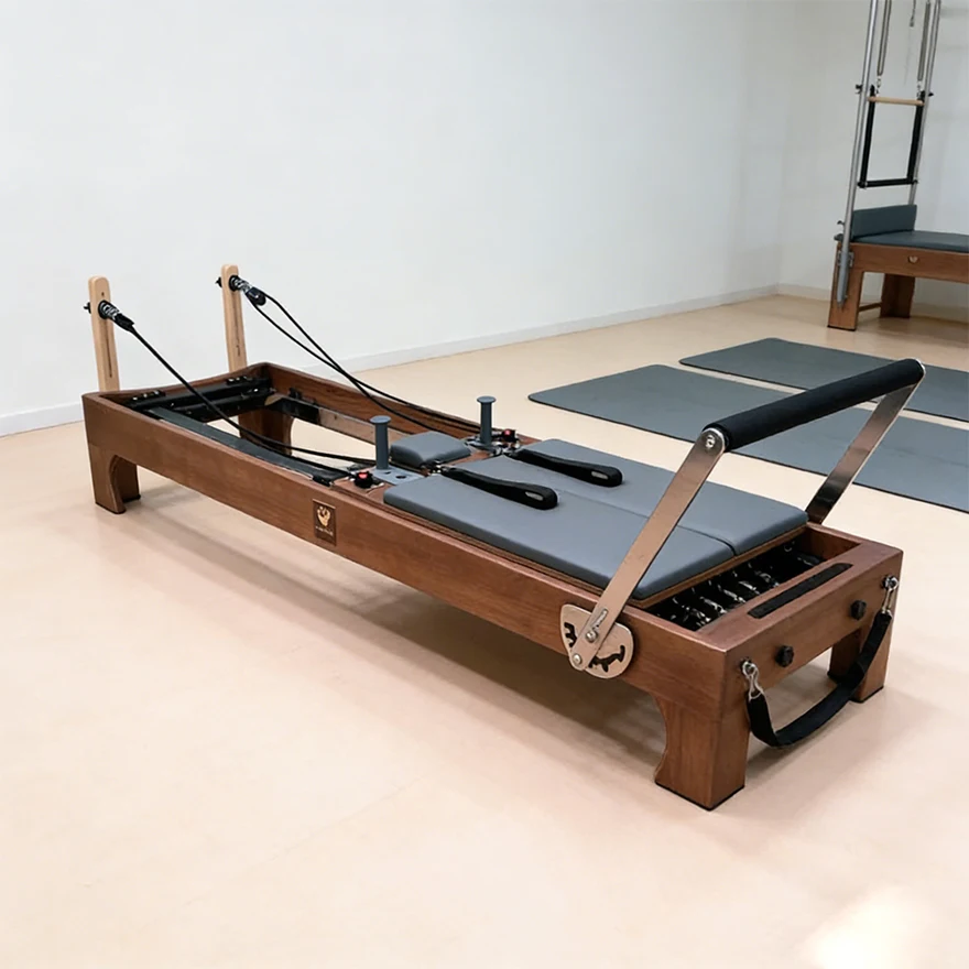 

Professional Commercial Yoga Fitness Pilates Trainer