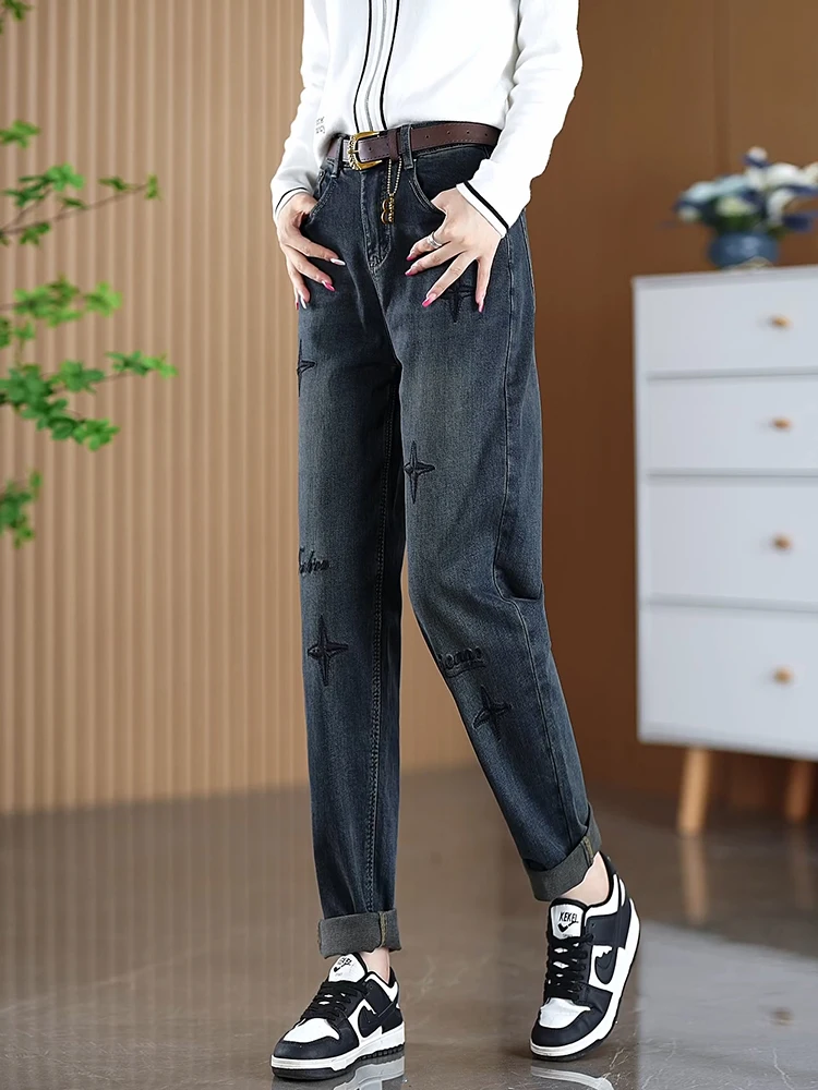 

Женские джинсы-харланы с вышивкой и высокой талией, модные весенне-осенние свободные повседневные брюки-бананы из смесового хлопка, визуально стройнящие фигуру