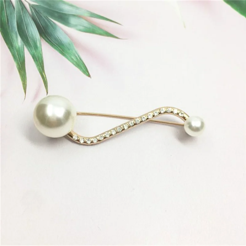 Fashion Size Imitation Pearl Brooches Pin Cool Music Note Brooch Scarf Cardigan Clip Curved Pins for Women Clothing Accessories