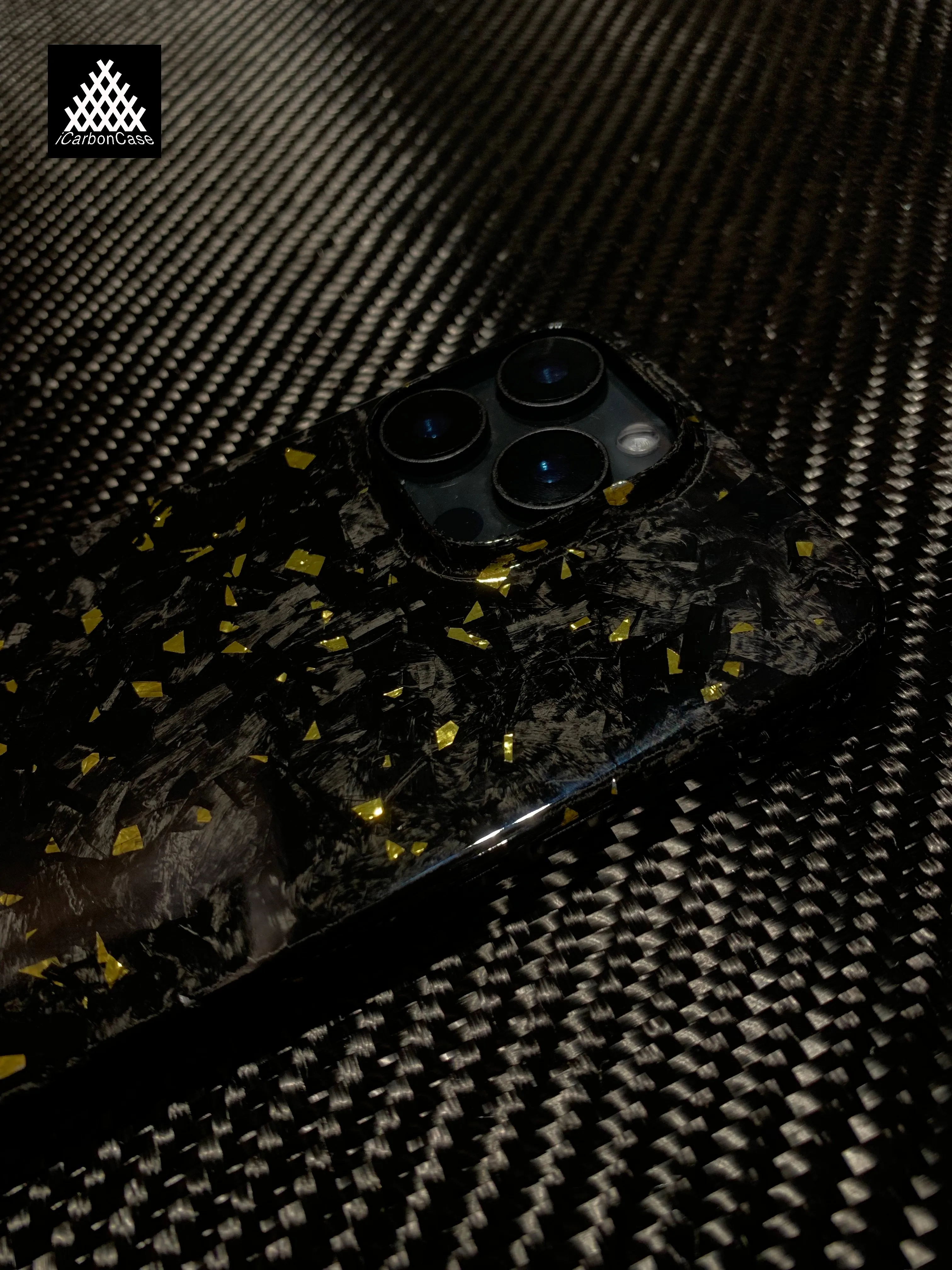 For iPhone 15 16 Pro Max Real Forged Glossy Carbon Fiber Case with Gold Flakes Ultra thin and Lightweight Premium Phone Cover