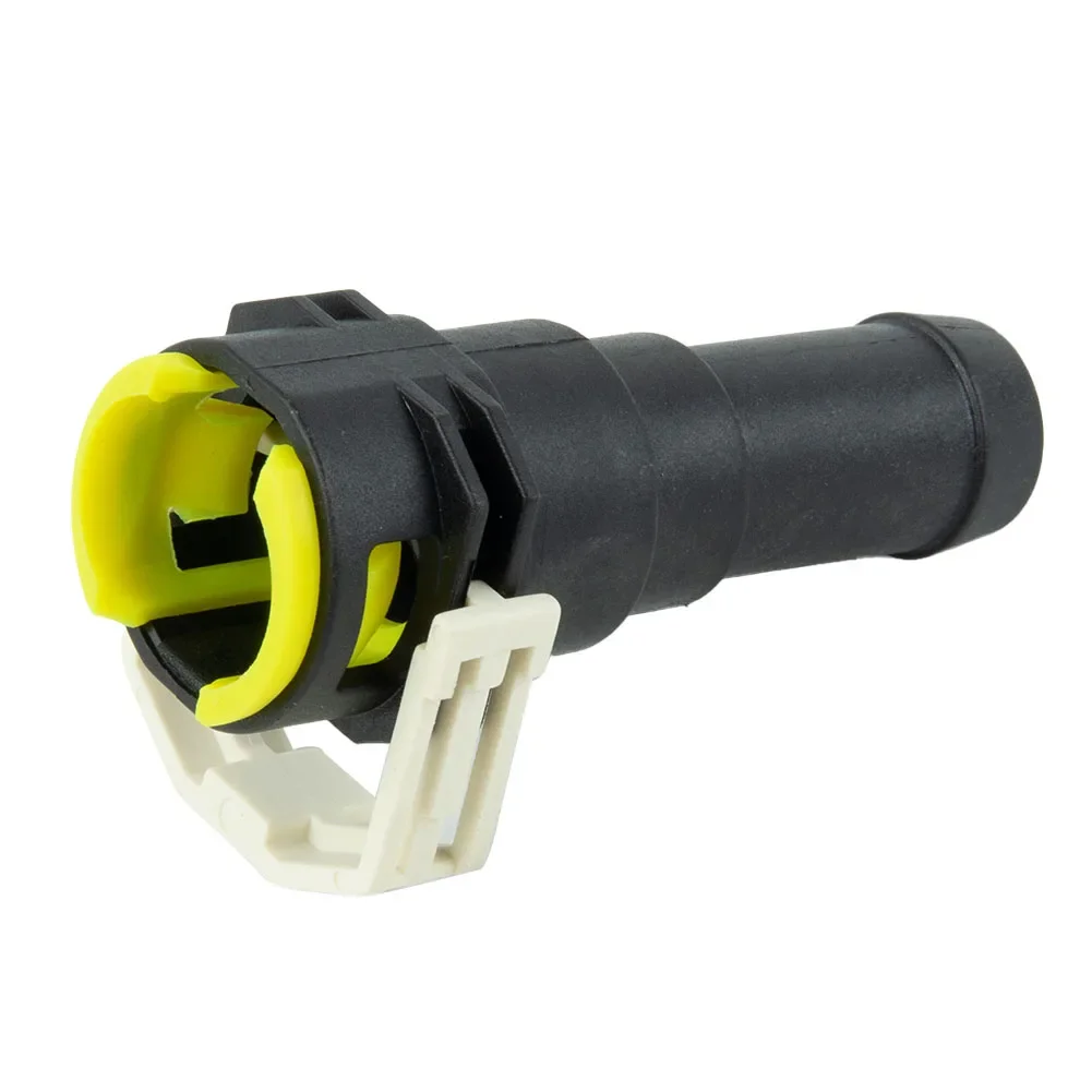 1Pcs For Mazda 3 2004-2012 Connector Cooling Water Hose Replacement Accessories Black D651-61-240 Fittings